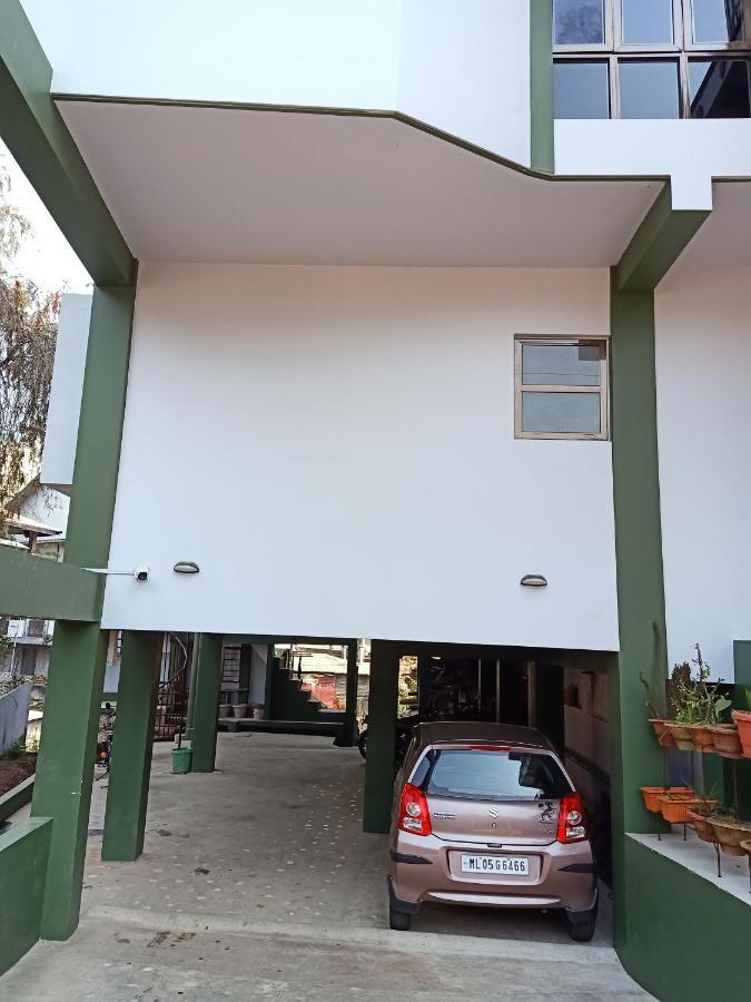 Khriang Khongwir Homestay Шиллонг Экстерьер фото